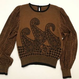 Paisley sweater size m